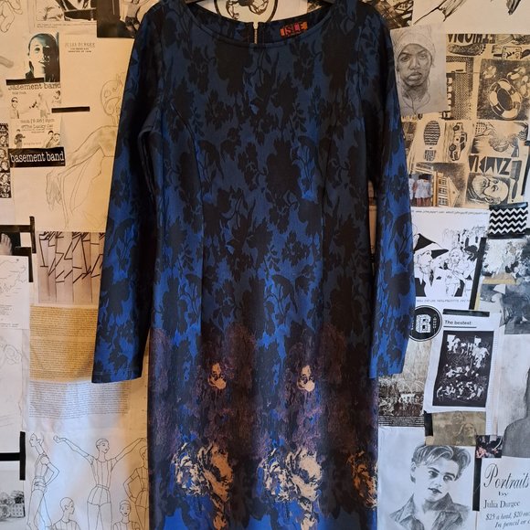 Lace Print, Contemporary Stretch Dress - Picture 5 of 5